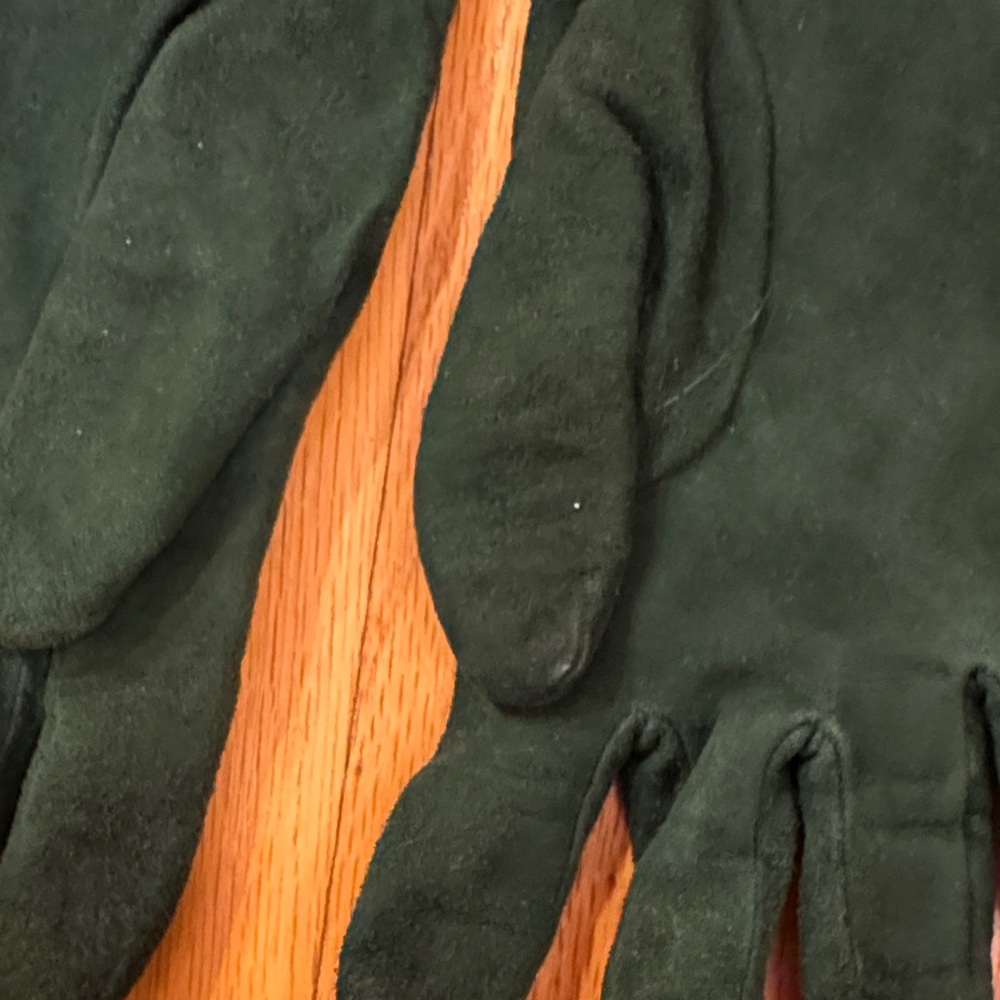 Coach Elegant Forest Green Suede Gloves - Picture 4 of 6